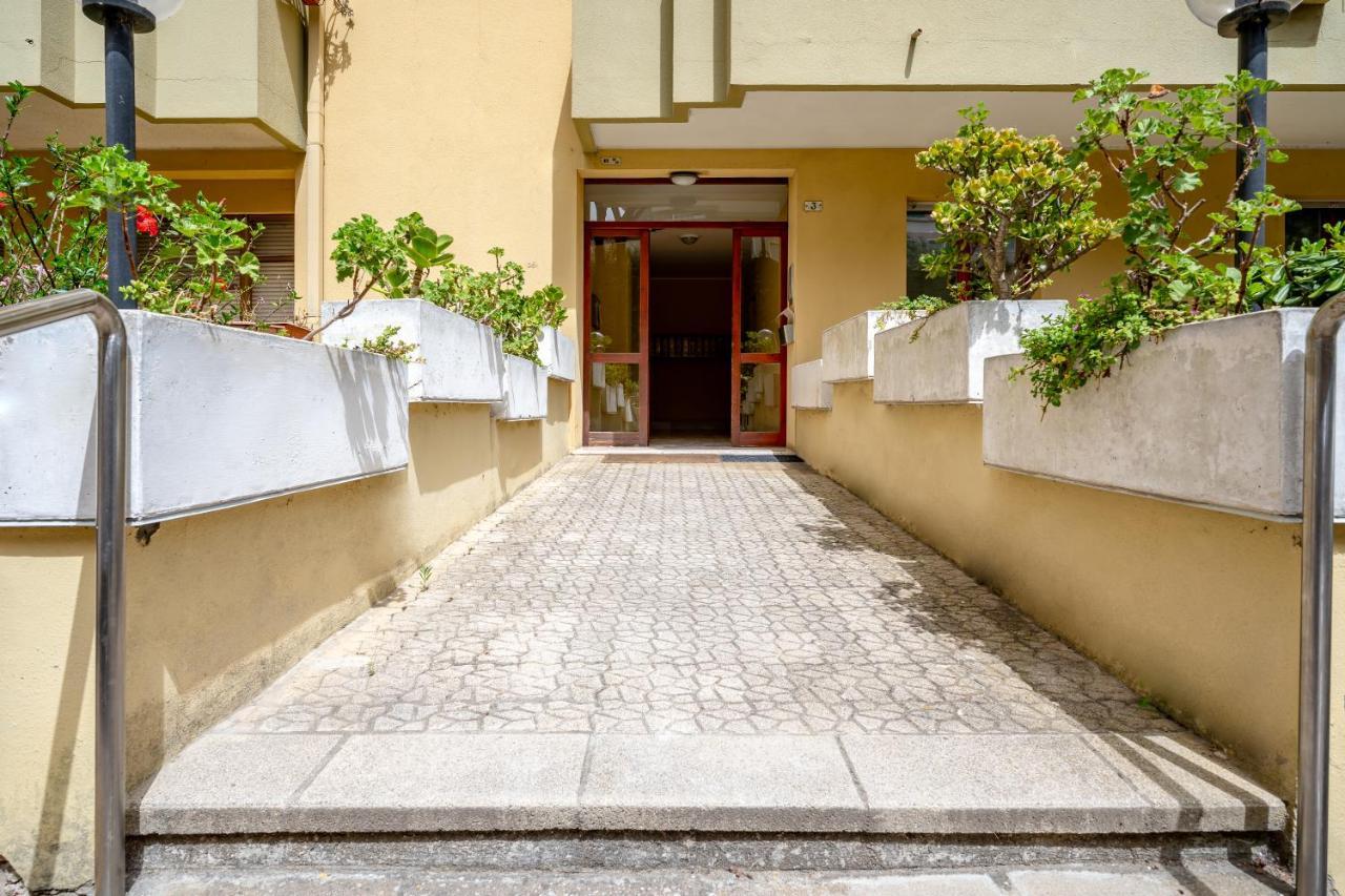 Kalbia Apartment Or Rooms Renovated, Functional, Intimate And More 卡利亚里 外观 照片