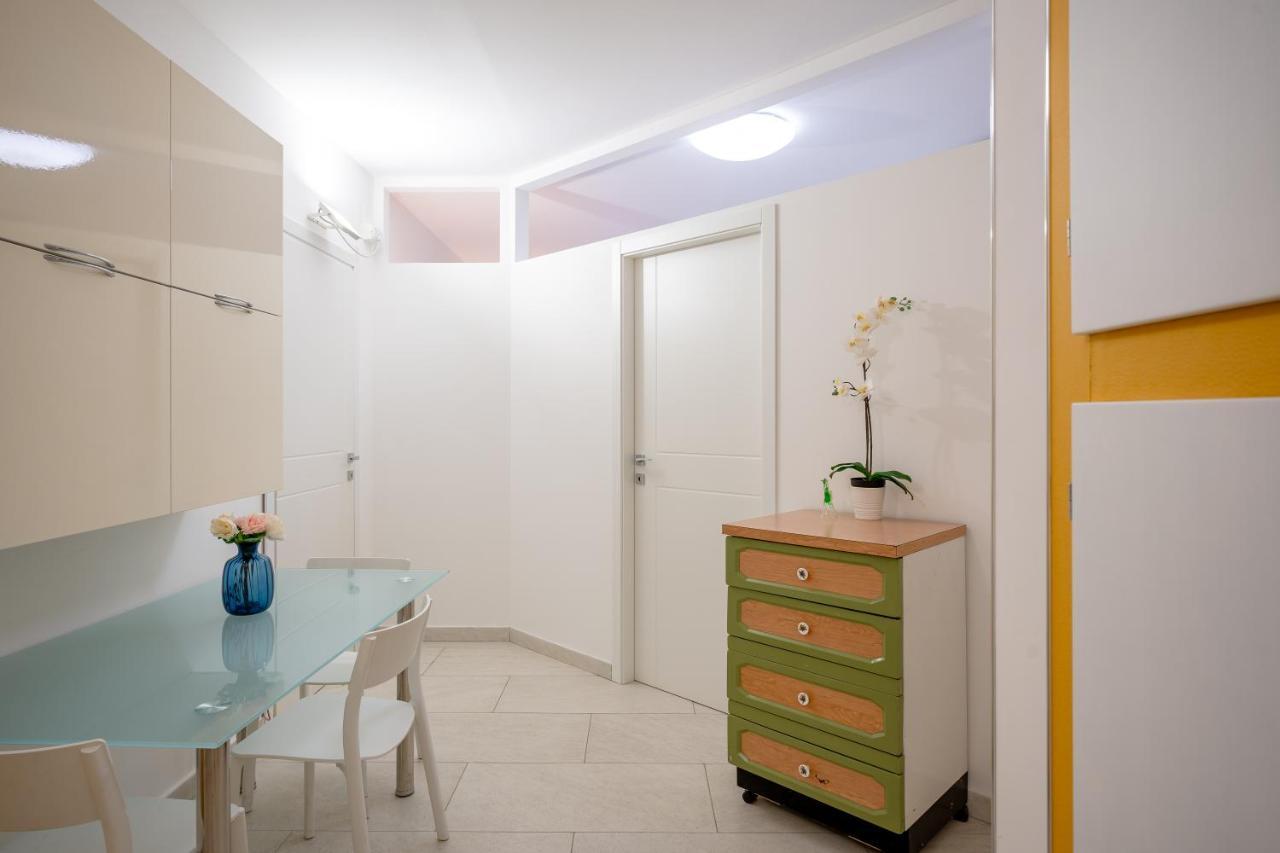 Kalbia Apartment Or Rooms Renovated, Functional, Intimate And More 卡利亚里 外观 照片