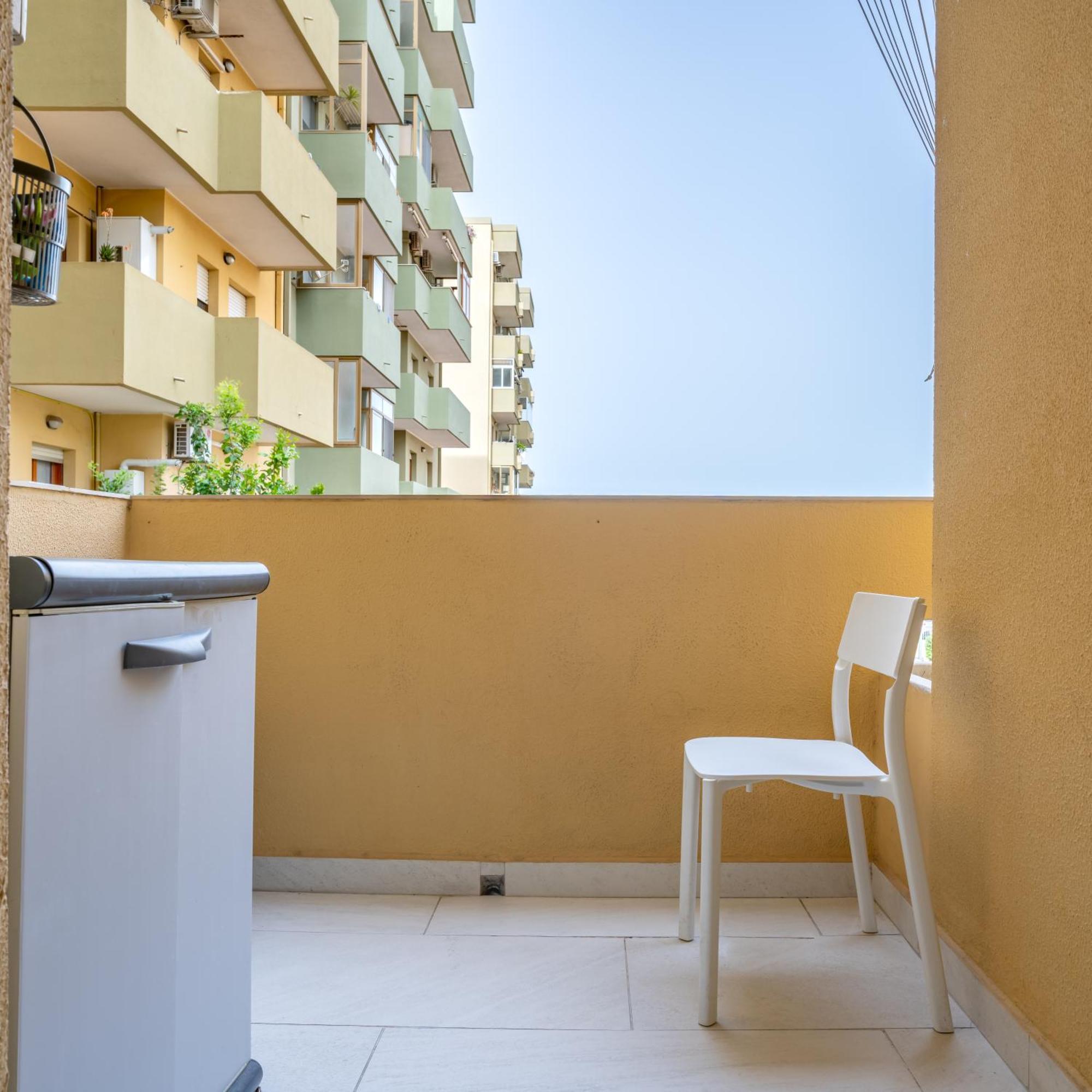 Kalbia Apartment Or Rooms Renovated, Functional, Intimate And More 卡利亚里 外观 照片